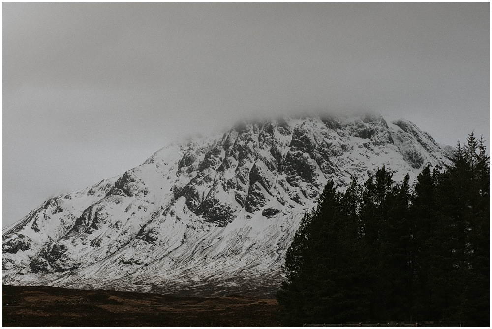 Glencoe adventure photoshoot, Glencoe couple photoshoot, Three Sisters Glencoe, winter in Glencoe,
