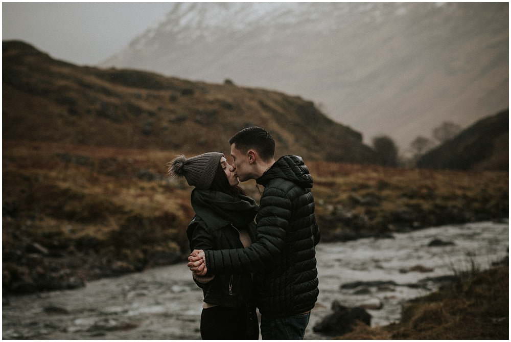 Glencoe adventure photoshoot, Glencoe couple photoshoot, Three Sisters Glencoe, winter in Glencoe,
