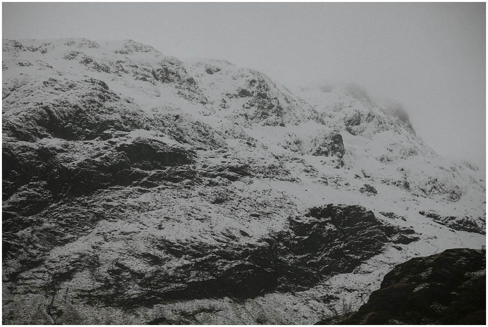 Glencoe adventure photoshoot, Glencoe couple photoshoot, Three Sisters Glencoe, winter in Glencoe,