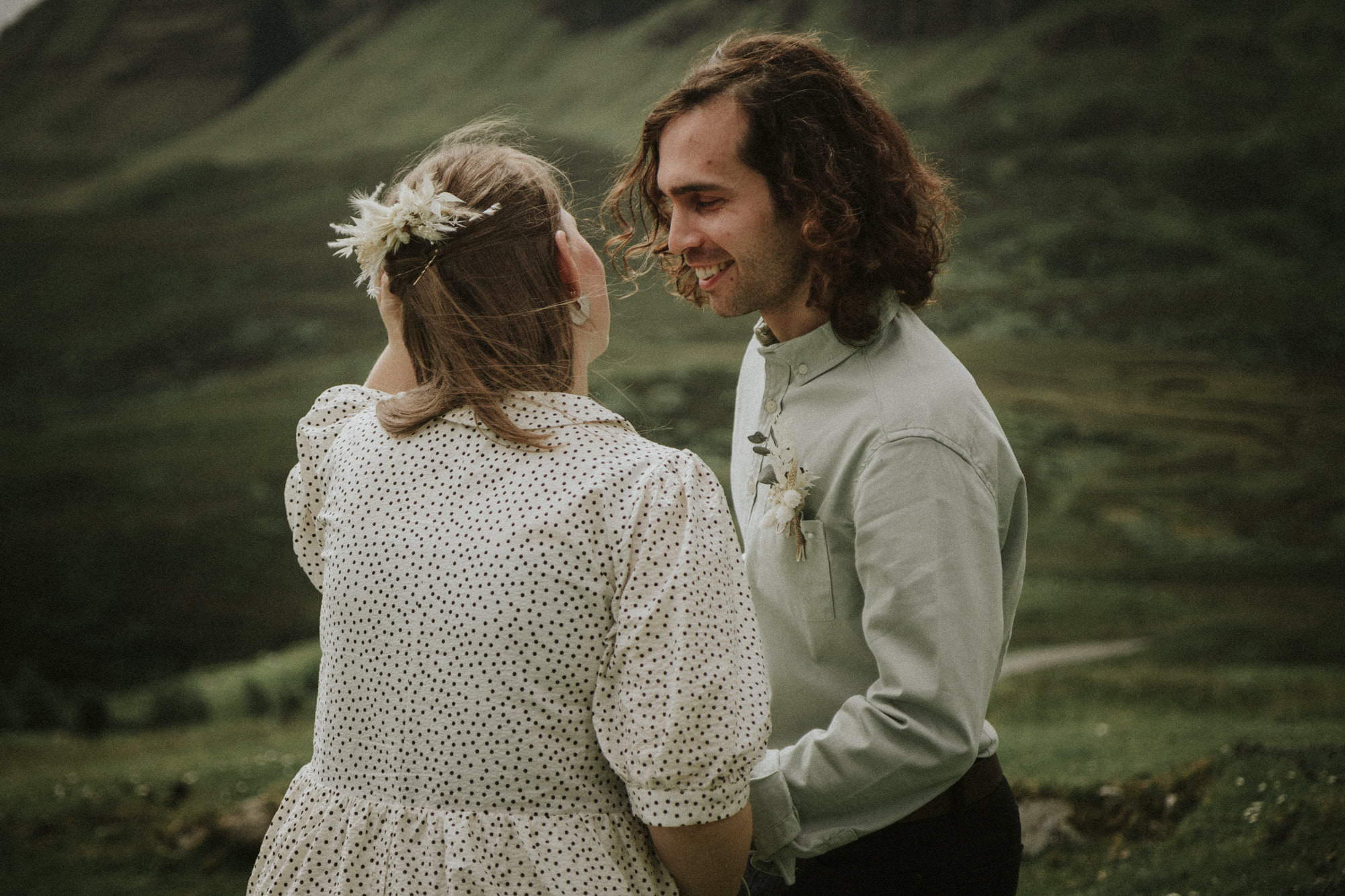 Intimate Quiraing elopement