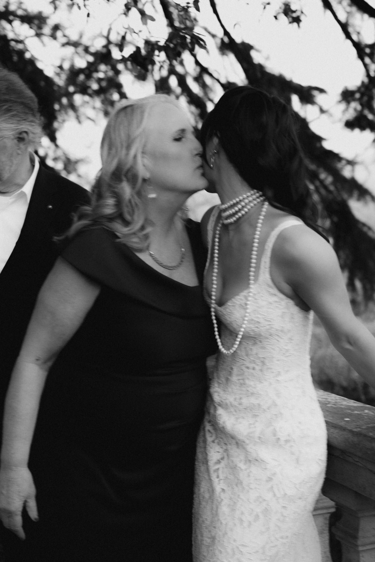 Intimate wedding at Villa Belvedere in Tuscany 13